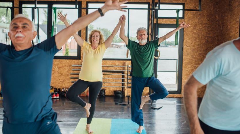 Knee-Strengthening-Exercise-For-Seniors-1