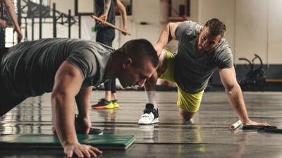personal-trainer-salary-guide_hero_mobile-min